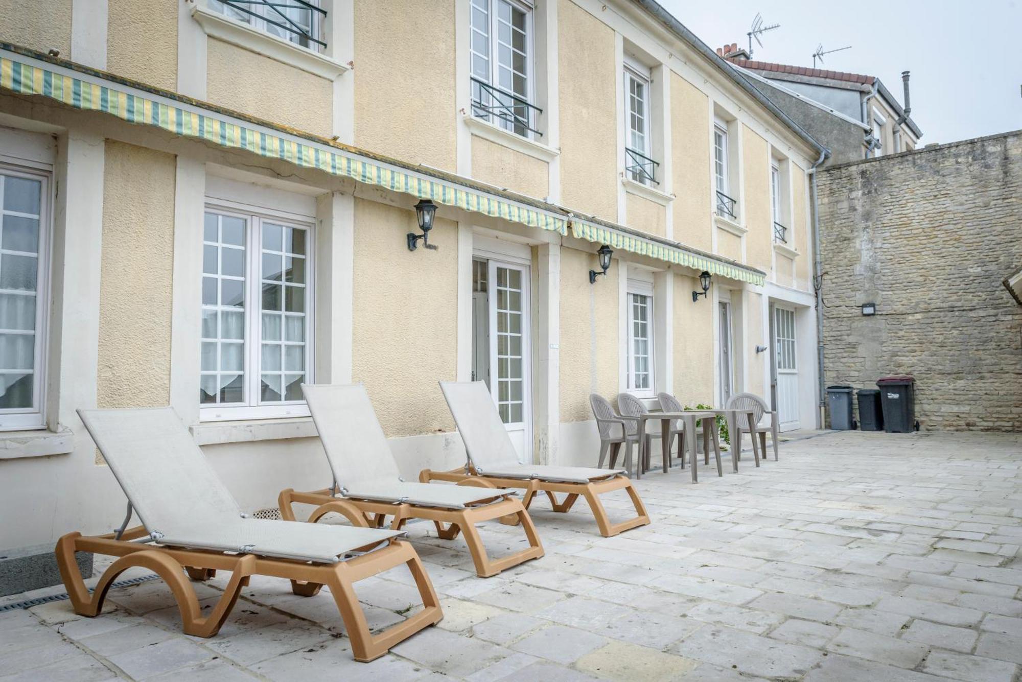 Maison Studios & Appartements Les 4 Vents Luc-sur-Mer Exterior photo